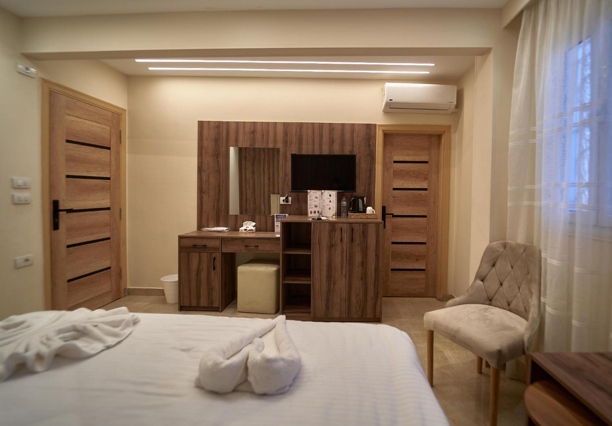 The Palace Pyramids Inn Nazlet el-Sîsi Dış mekan fotoğraf